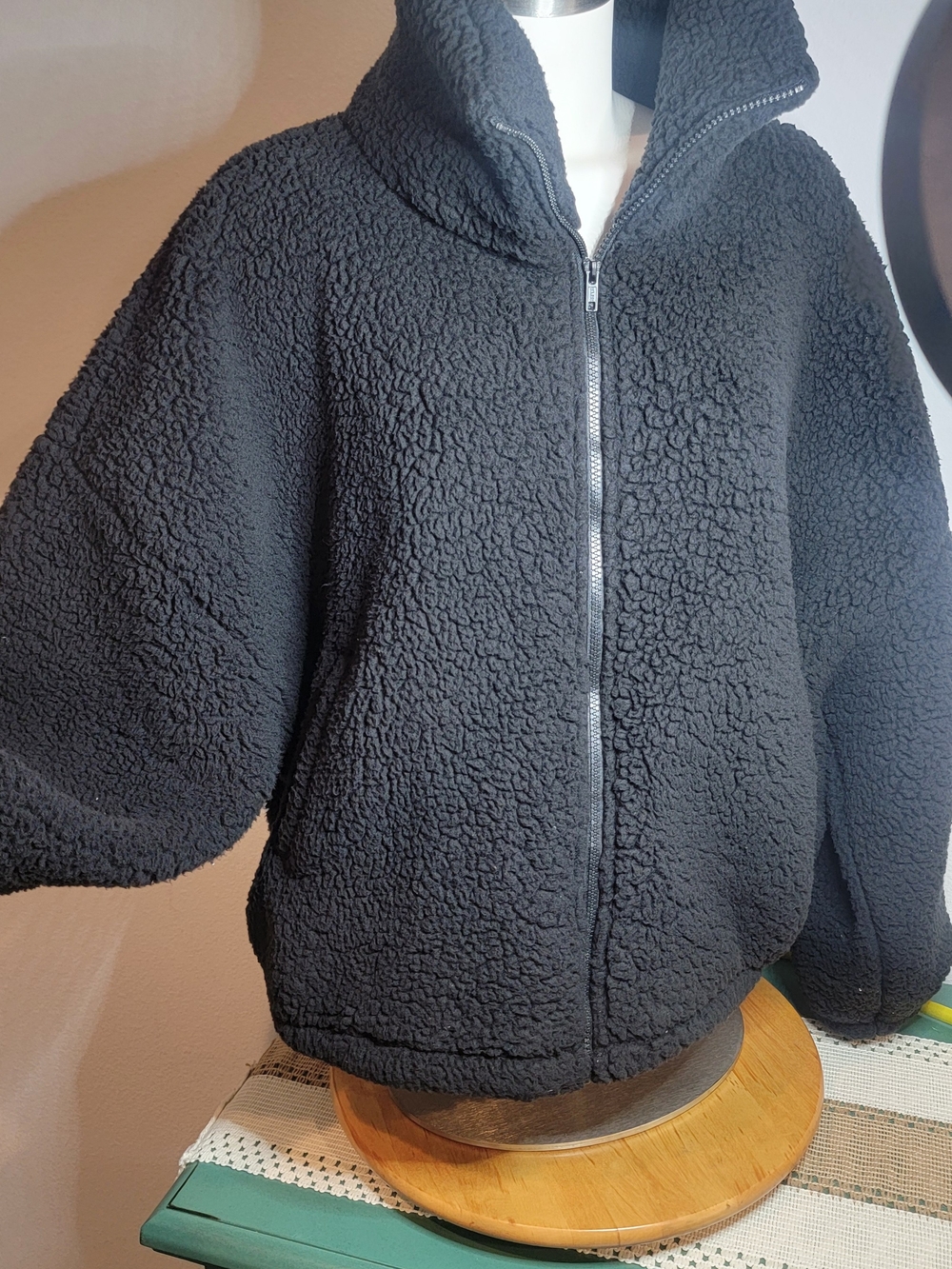 Women’s Black Sherpa Zip-Up Jacket Sz L